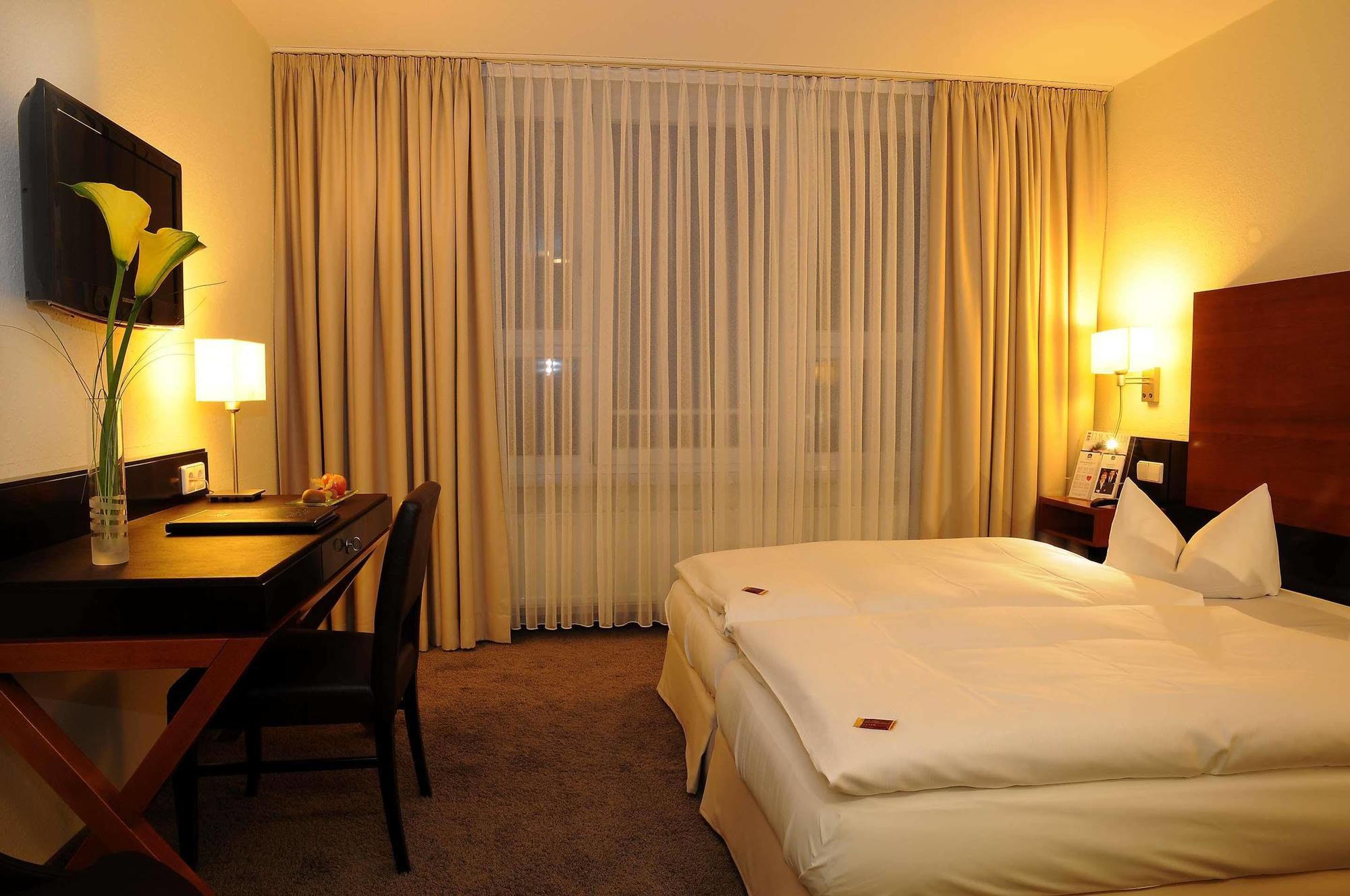 Best Western Plus Atrium Hotel Ульм Экстерьер фото